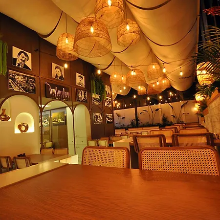 麦克皇家酒店 酒店 2*