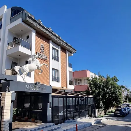 麦克皇家酒店 安塔利亚